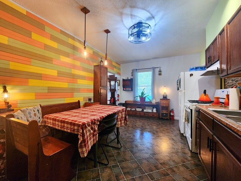 208 E Oak Street Carbondale IL 62901