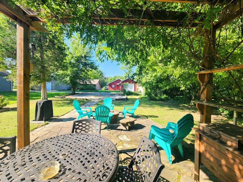208 E Oak Street Carbondale IL 62901