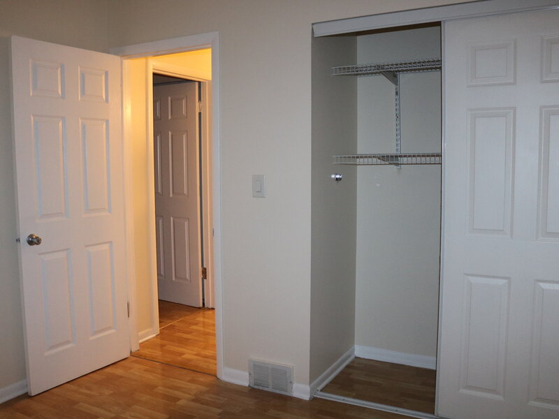 9259 Hamlin Avenue Des Plaines IL 60016