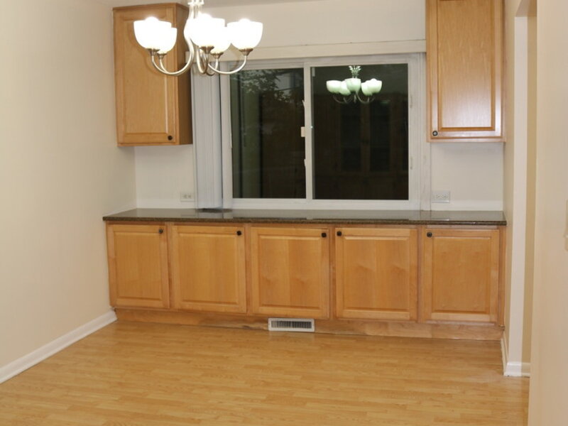 9259 Hamlin Avenue Des Plaines IL 60016
