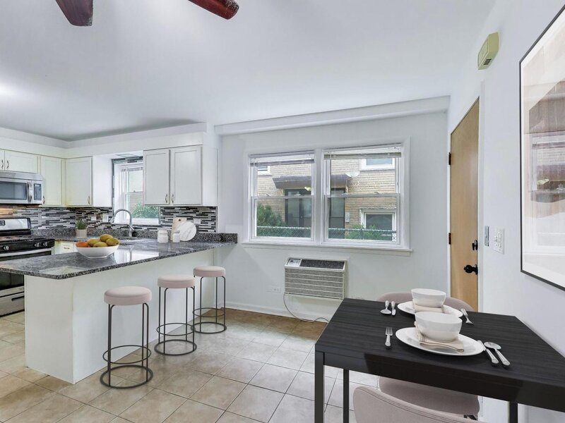 4243 N Kedvale Avenue Chicago IL 60641