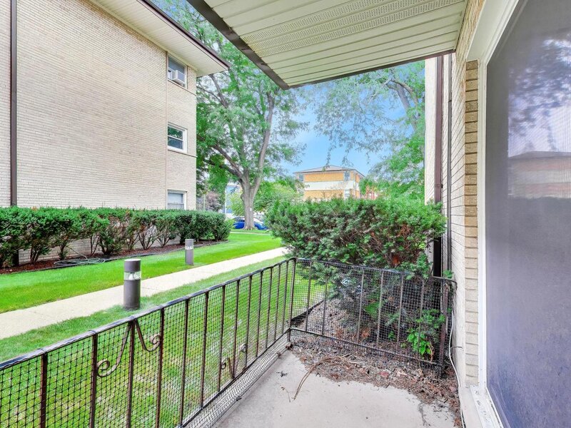 4243 N Kedvale Avenue Chicago IL 60641