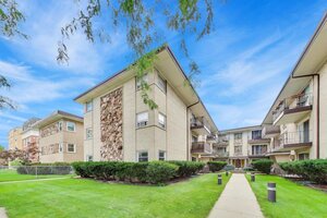 Photo of 4243 N Kedvale Avenue Chicago IL 60641 Unit 1F
