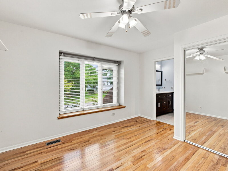 2752 Wendy Drive Naperville IL 60565
