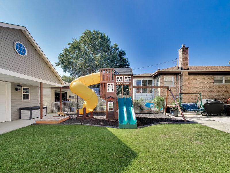 5523 N Natchez Avenue Chicago IL 60656