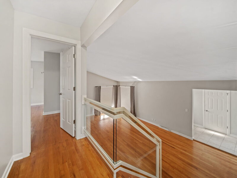 2607 Mayfair Avenue Westchester IL 60154