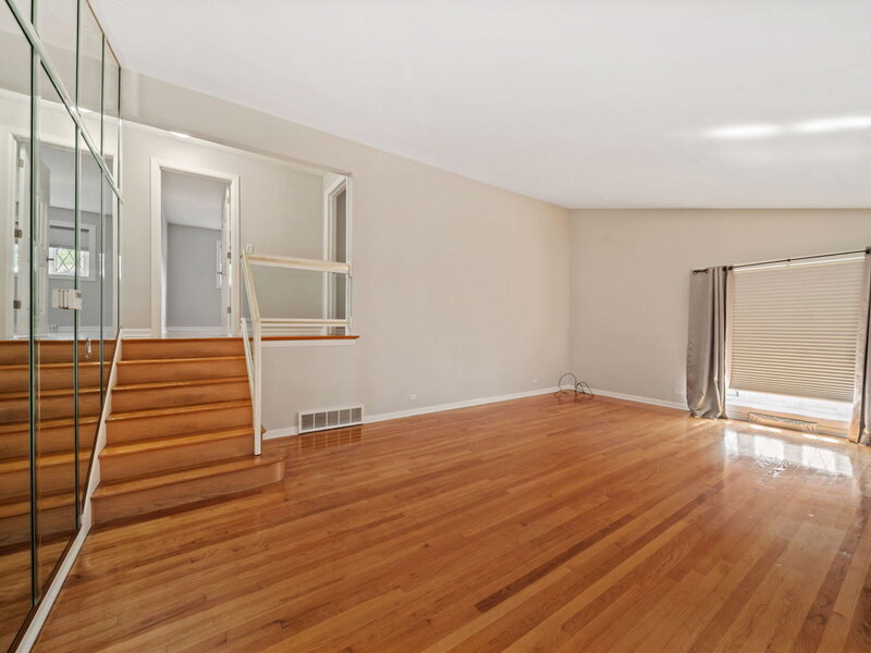 2607 Mayfair Avenue Westchester IL 60154