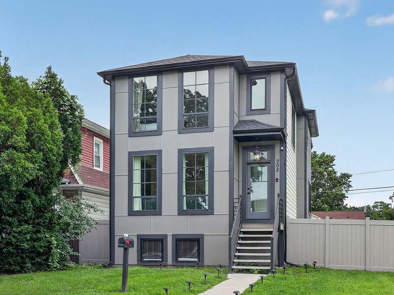 302 S 7th Avenue Maywood IL 60153