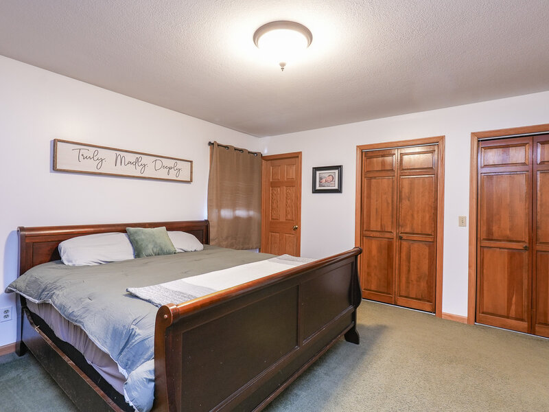 390 W Sixth Street Manteno IL 60950