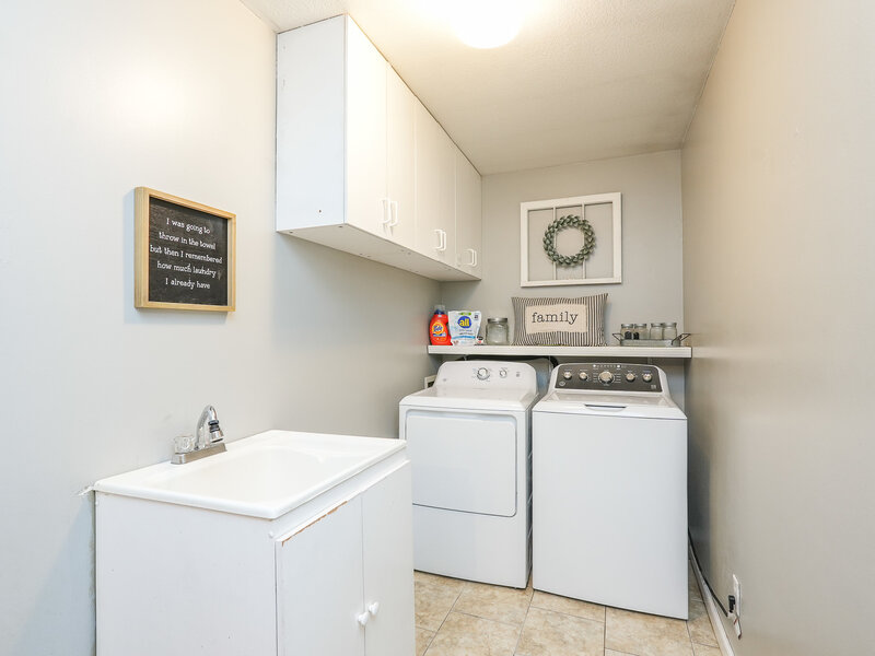 390 W Sixth Street Manteno IL 60950