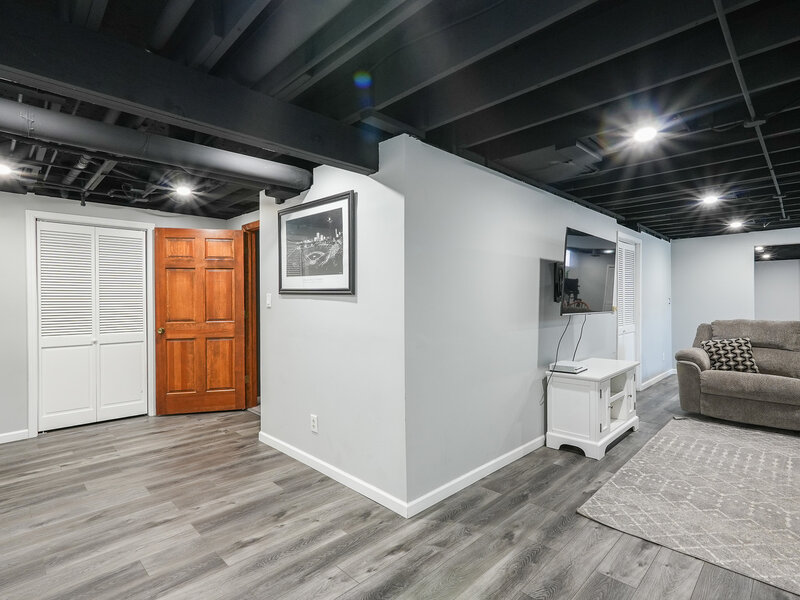 390 W Sixth Street Manteno IL 60950