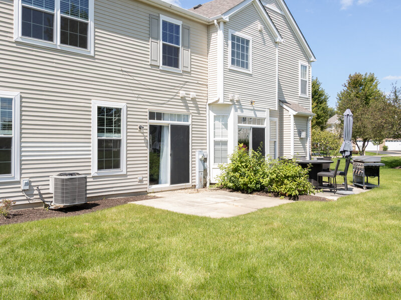 2521 Evergreen Circle Mchenry IL 60050