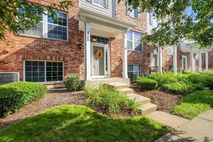 Photo of 2440 Anna Way Elgin IL 60124 Unit 2440