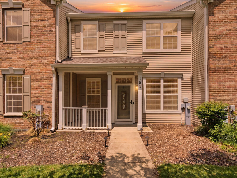 185 Springbrook Trail Oswego IL 60543