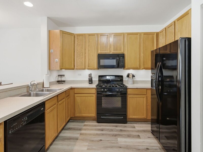 185 Springbrook Trail Oswego IL 60543