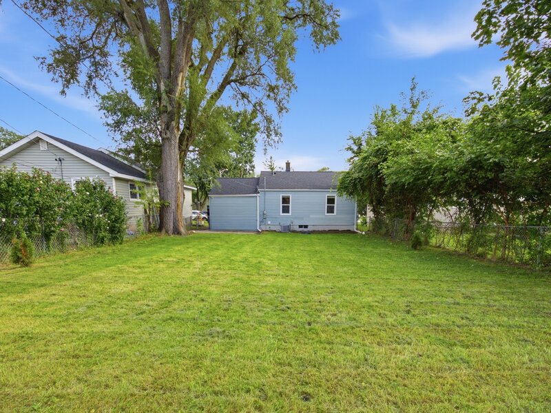 684 Cooper Avenue Elgin IL 60120