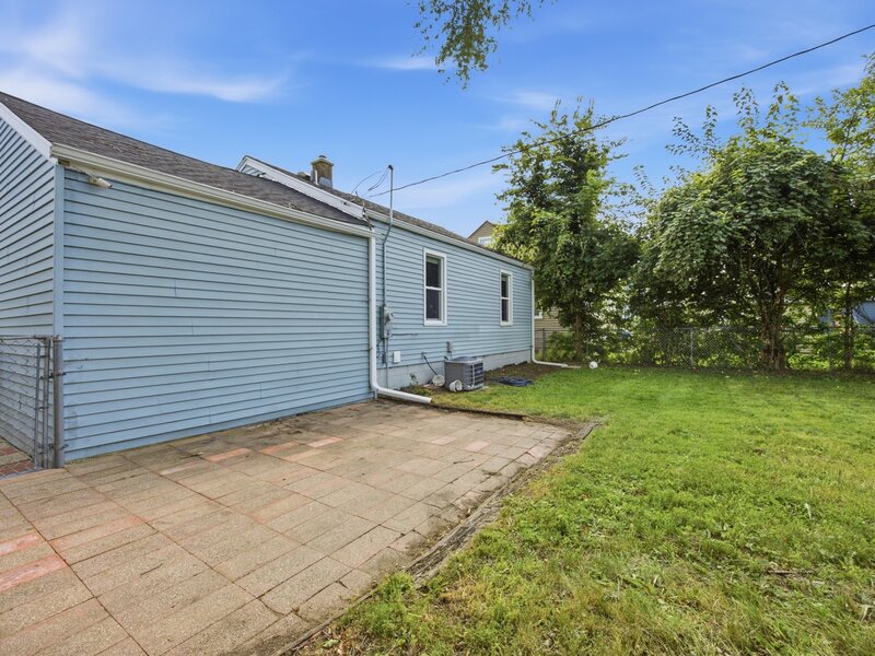 684 Cooper Avenue Elgin IL 60120