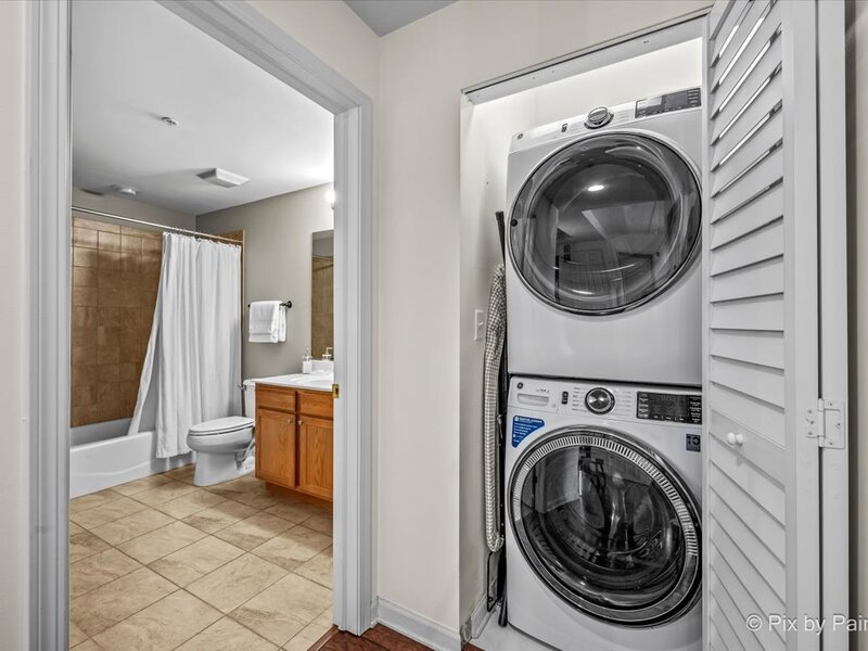 125 Lakeview Drive Bloomingdale IL 60108