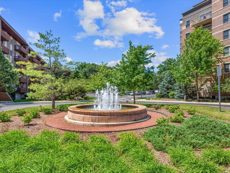 125 Lakeview Drive Bloomingdale IL 60108