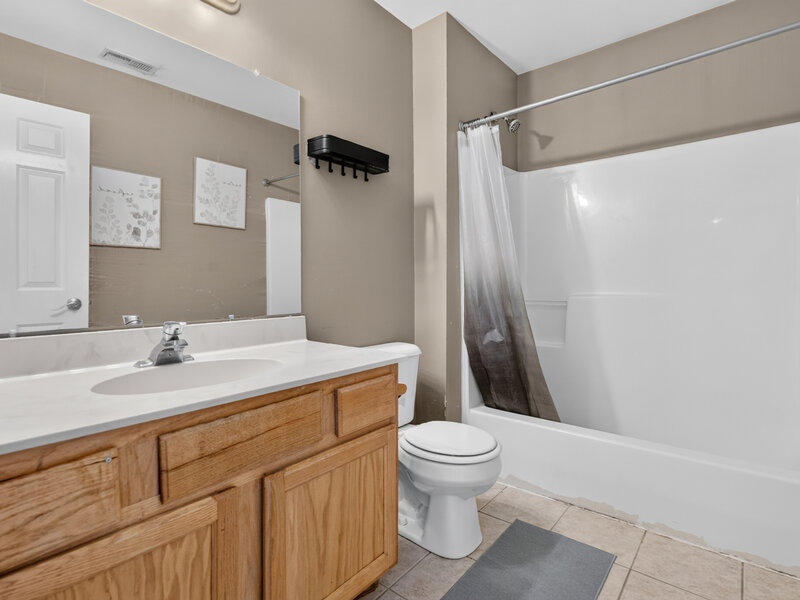 502 Crystal Court Oswego IL 60543