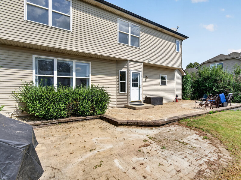 502 Crystal Court Oswego IL 60543
