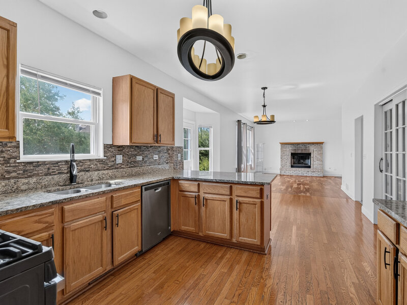 502 Crystal Court Oswego IL 60543