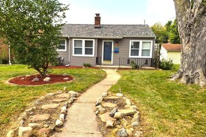 Photo of 2411 29 Street Moline IL 61265