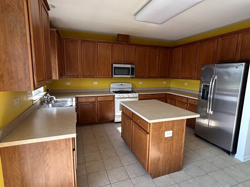 1959 Country Hills Drive Yorkville IL 60560