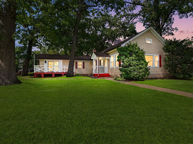 33945 N Prospect Drive Grayslake IL 60030