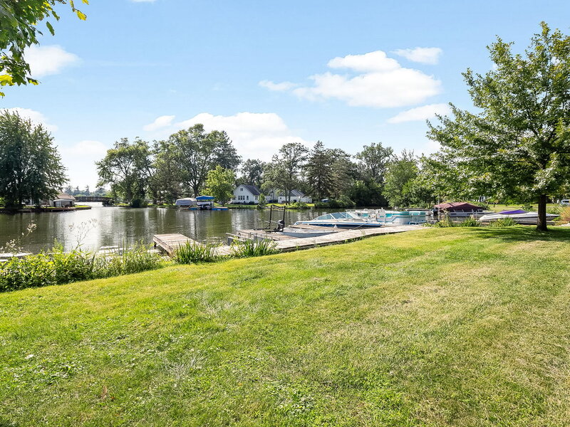 33945 N Prospect Drive Grayslake IL 60030