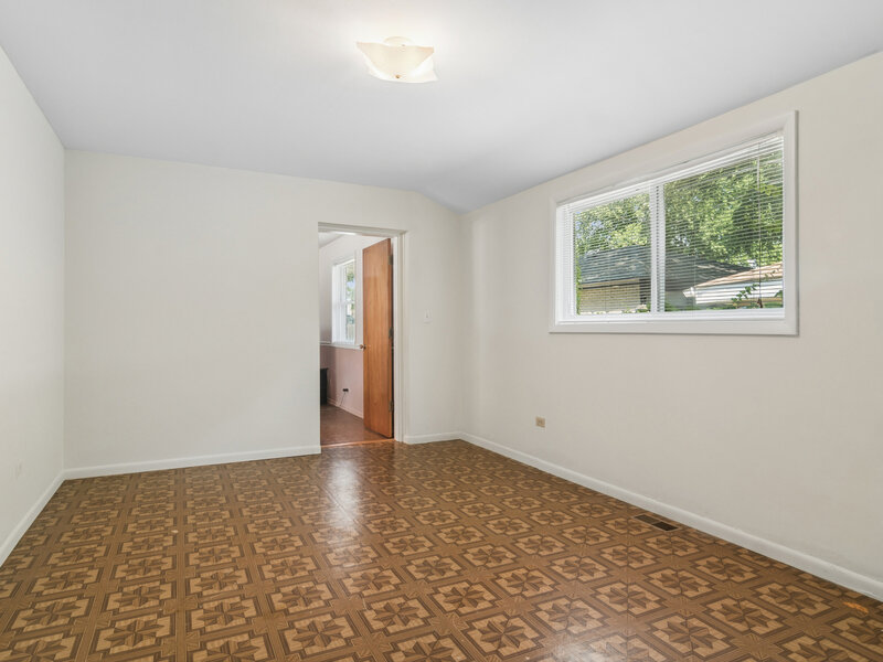 1145 S Haddow Avenue Arlington Heights IL 60005