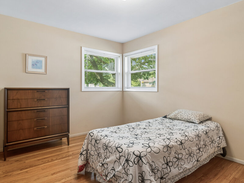 1145 S Haddow Avenue Arlington Heights IL 60005