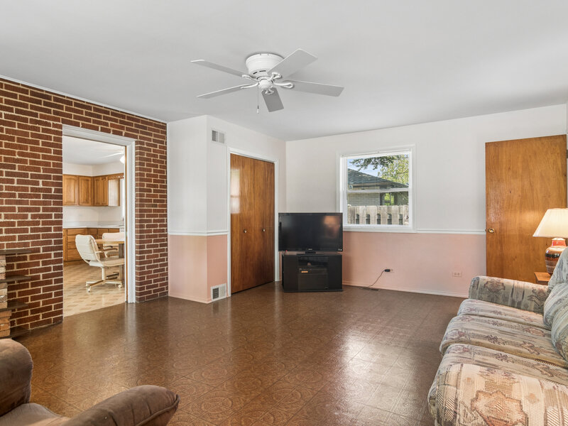 1145 S Haddow Avenue Arlington Heights IL 60005