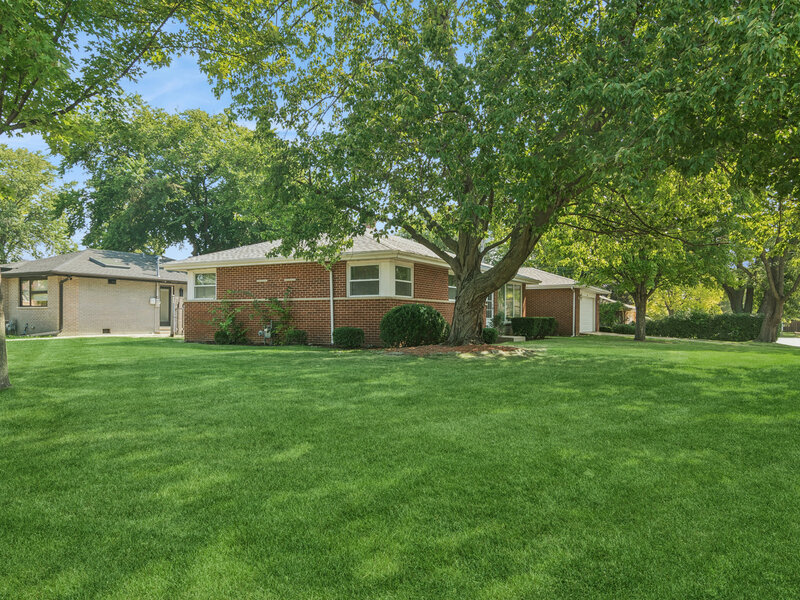 1145 S Haddow Avenue Arlington Heights IL 60005