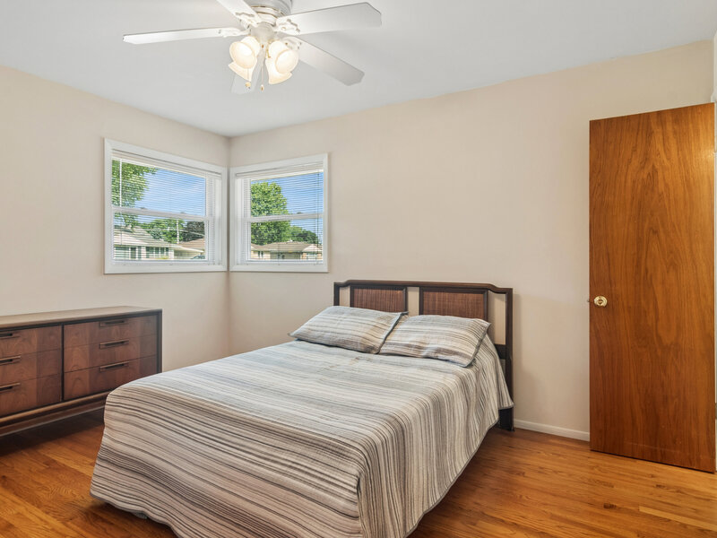 1145 S Haddow Avenue Arlington Heights IL 60005
