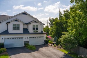 Photo of 339 Sandholm Court Geneva IL 60134
