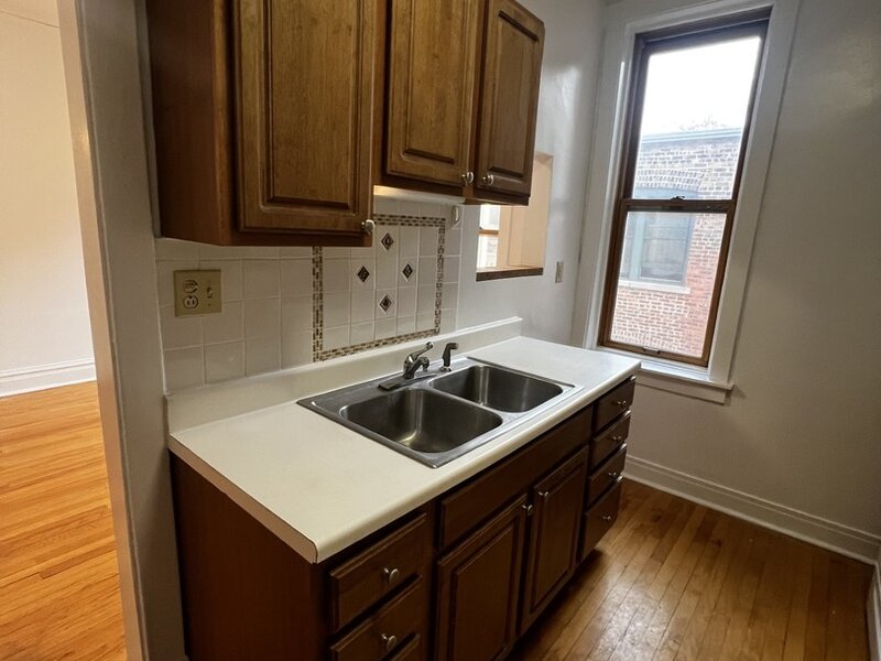 5551 S Kimbark Avenue Chicago IL 60637