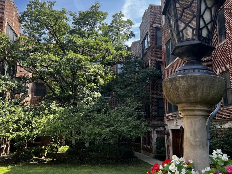 5551 S Kimbark Avenue Chicago IL 60637