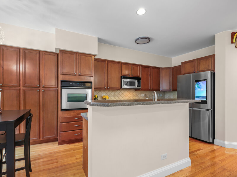 322 Montabello Bloomingdale IL 60108