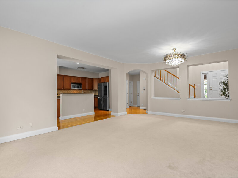 322 Montabello Bloomingdale IL 60108