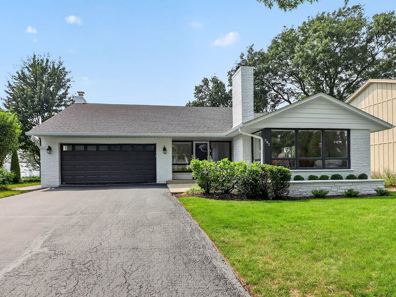 282 Stonegate Road Clarendon Hills IL 60514