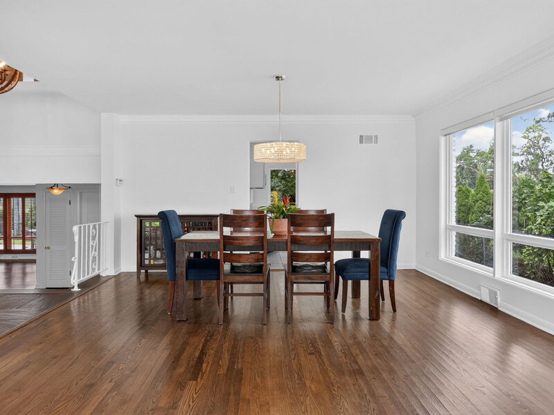 282 Stonegate Road Clarendon Hills IL 60514