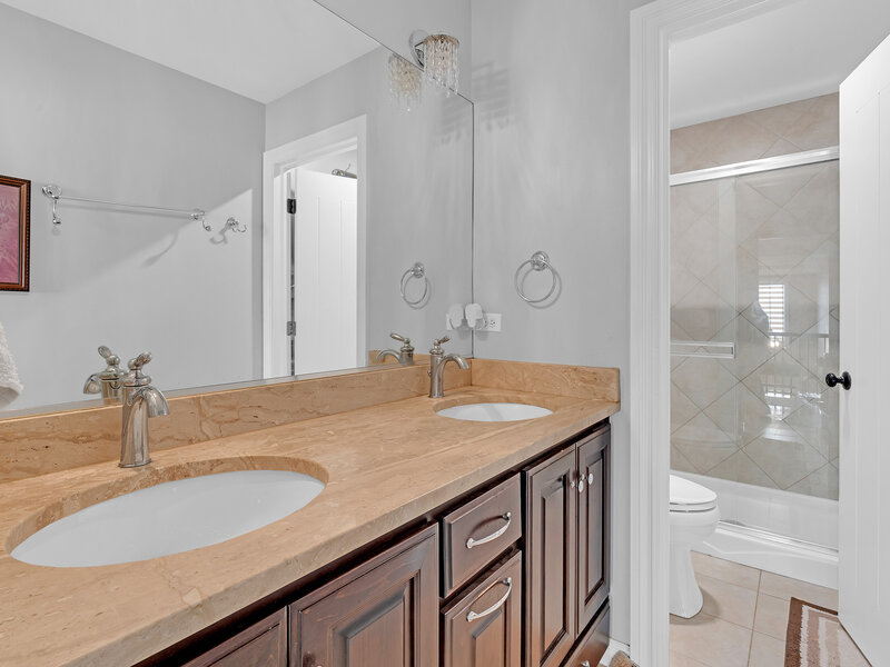 4503 Sassafras Lane Naperville IL 60564