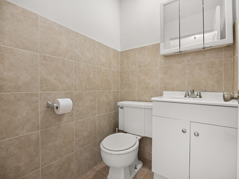 8812 Dee Road Des Plaines IL 60016