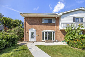 Photo of 8812 Dee Road Des Plaines IL 60016