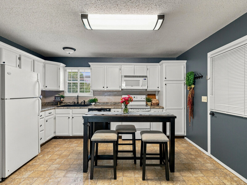4085 Kings Court Bettendorf IA 52722