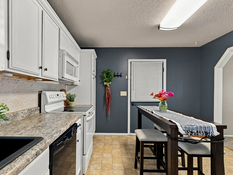 4085 Kings Court Bettendorf IA 52722