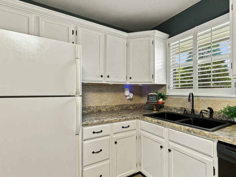 4085 Kings Court Bettendorf IA 52722