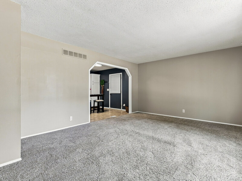 4085 Kings Court Bettendorf IA 52722