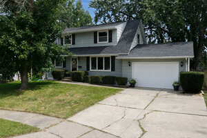 Photo of 4085 Kings Court Bettendorf IA 52722